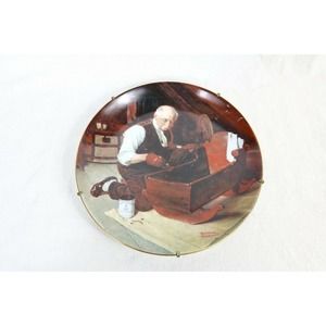 KNOWLES NORMAN ROCKWELL LIMITED EDITION "Grandpa's Gift" PLATE HOLDER